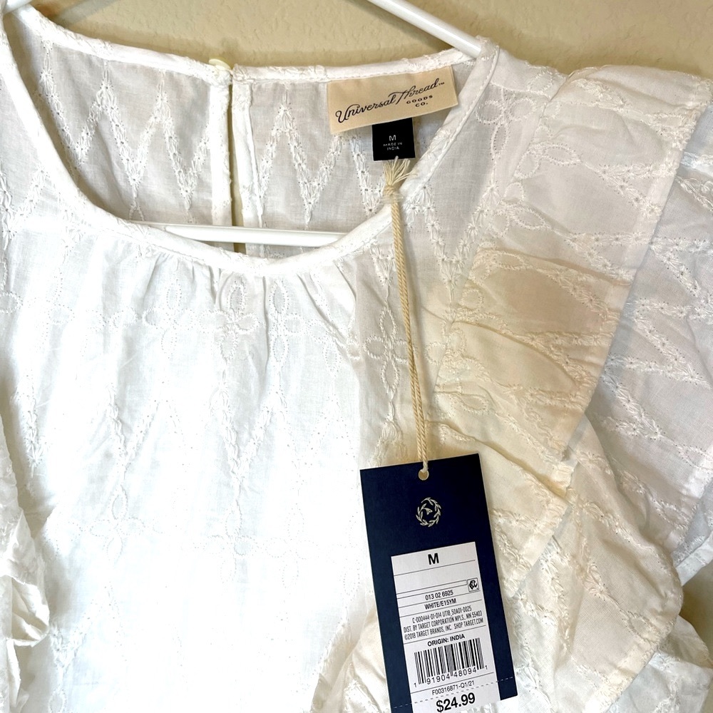 WHITE RUFFLED SLEEVELESS TOP SIZE M NWT! - Picture 4 of 5